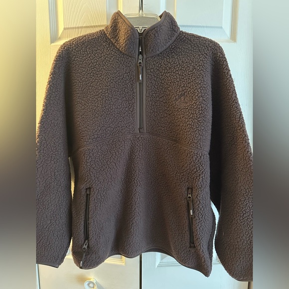 Aritzia TNA Polartec Thermal Pro 1/2 Zip - Picture 2 of 4